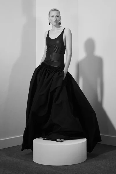 Look 3
